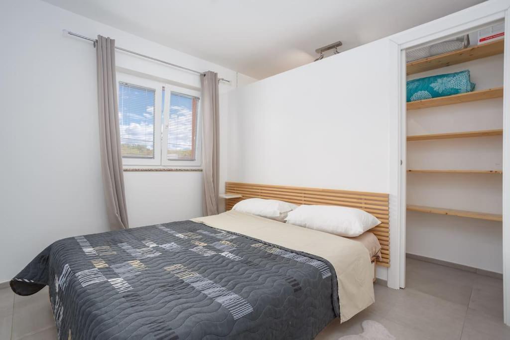 Family Village Apartment Vrh (Krk) Exterior foto